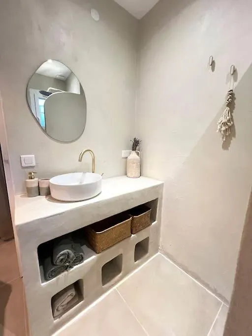 Appartement Avec Jardin Et Proche Plage Tolone